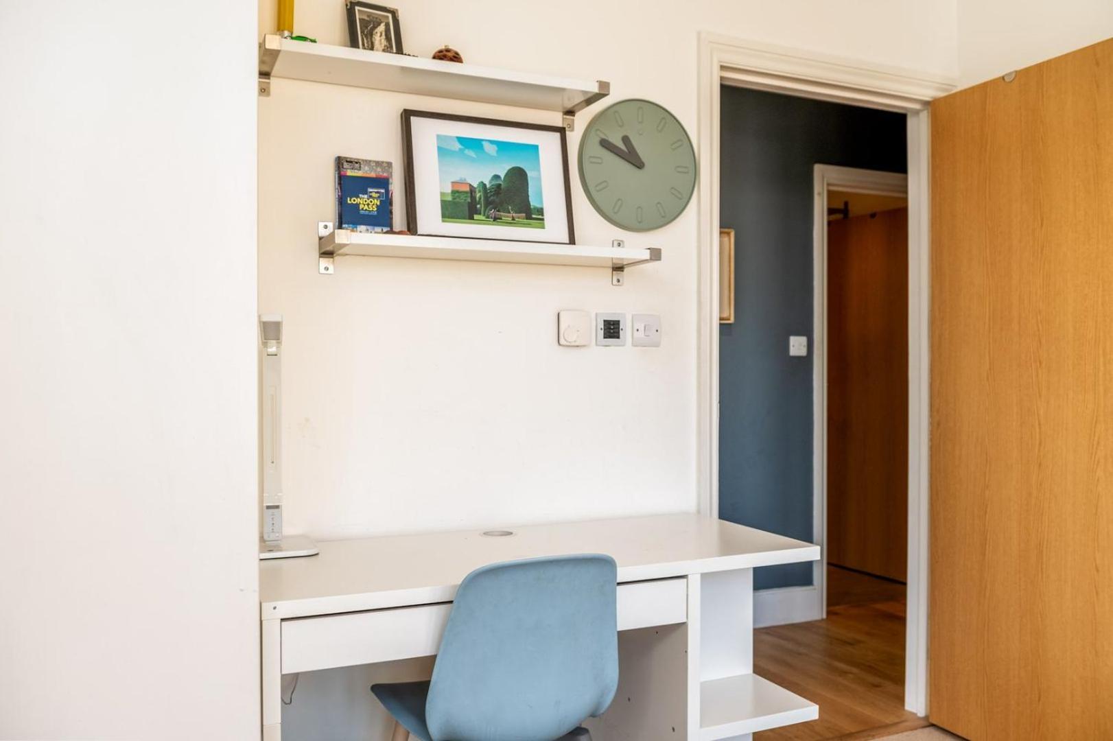 Bright & Spacious Battersea Flat London Eksteriør billede
