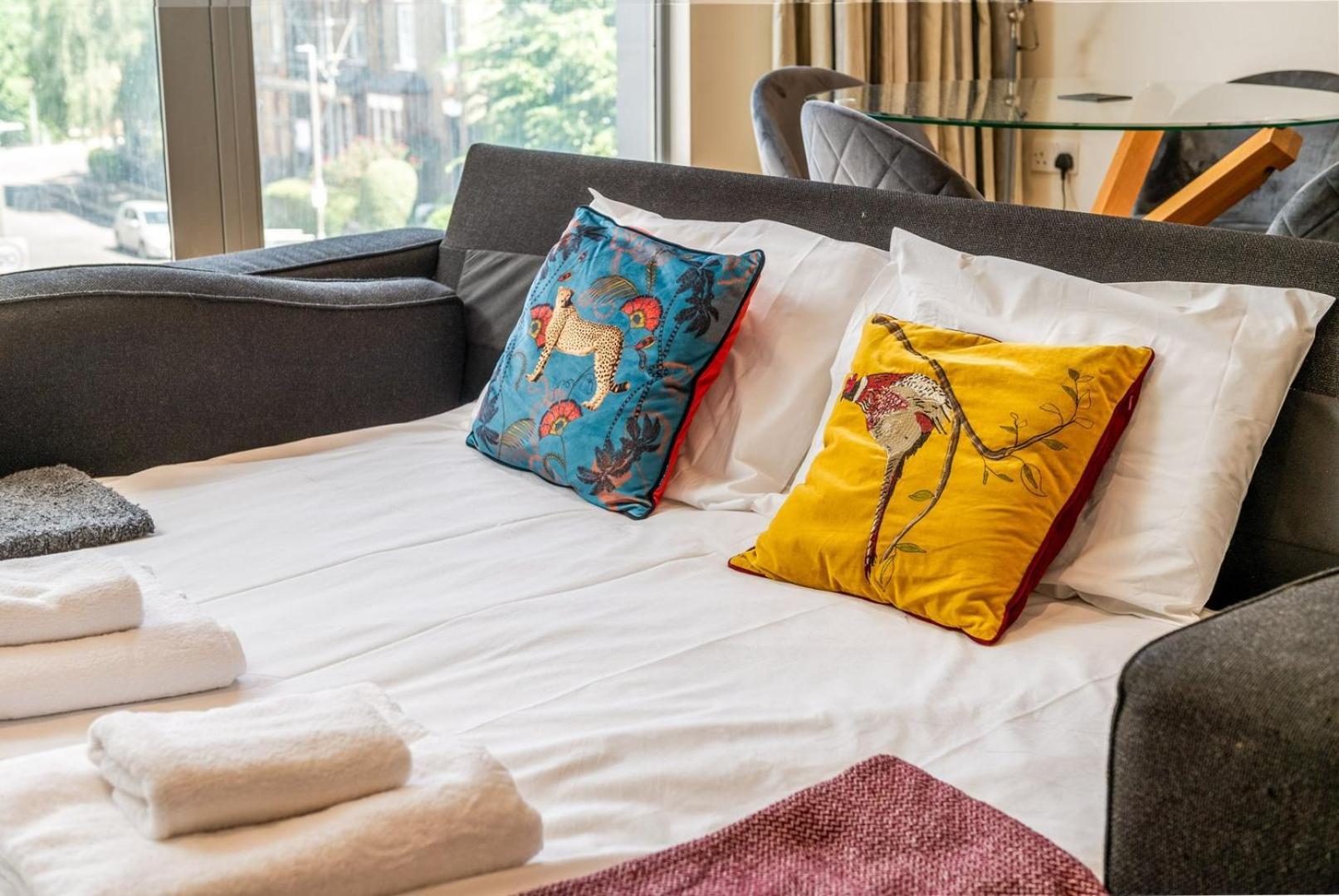 Bright & Spacious Battersea Flat London Eksteriør billede